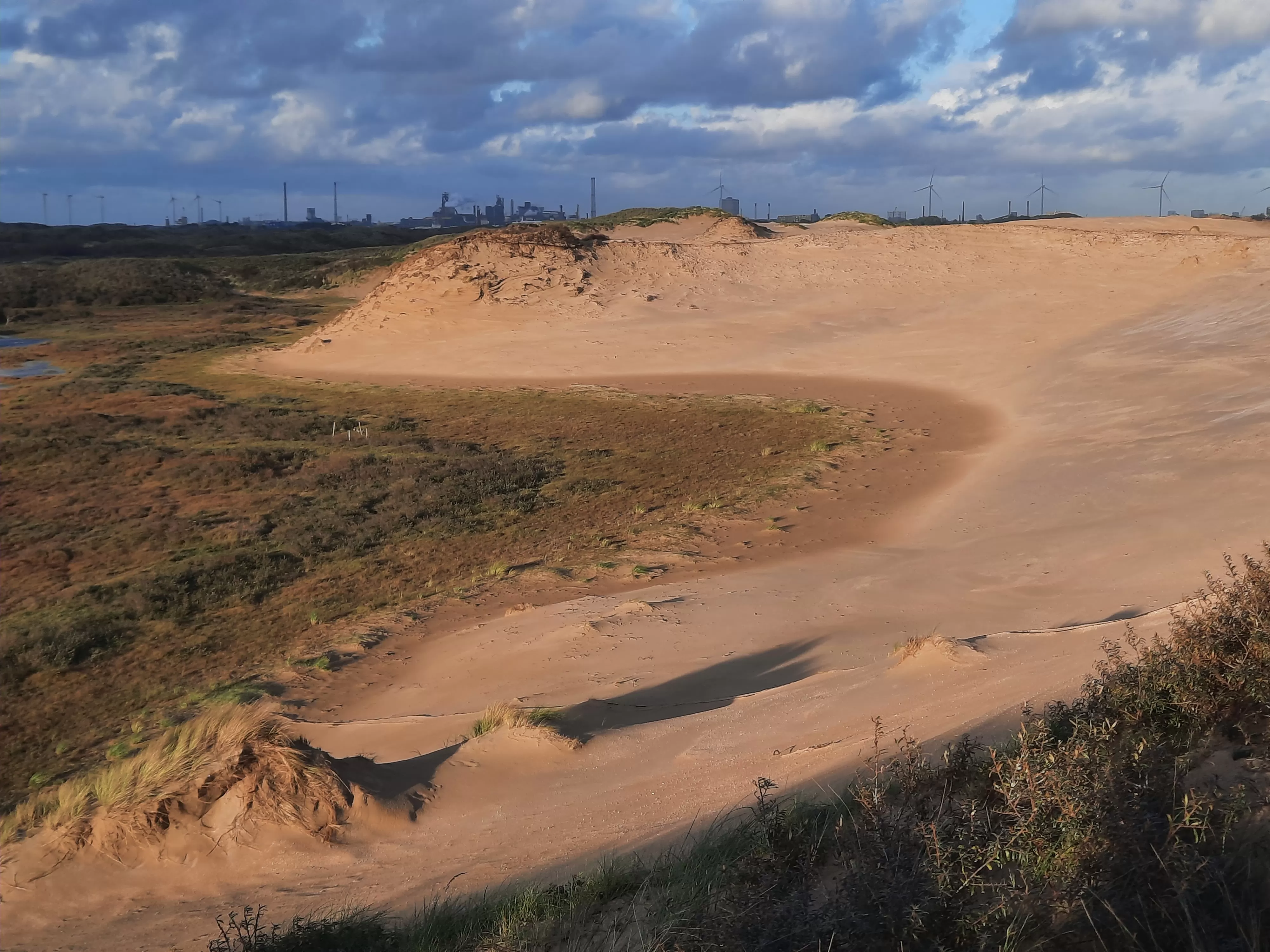 stuivend zand IJmuiden